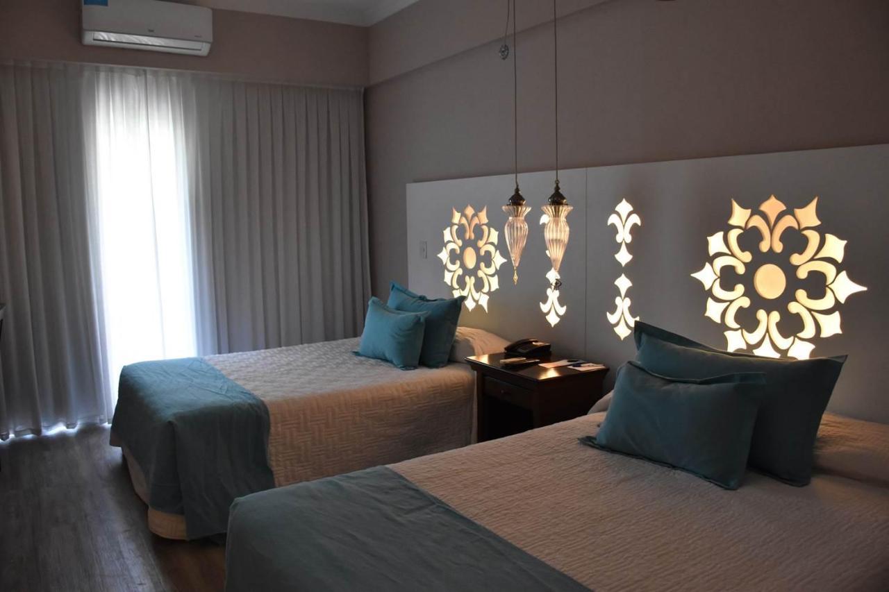 Howard Johnson Pilar Resort Spa & Convention Center Luaran gambar