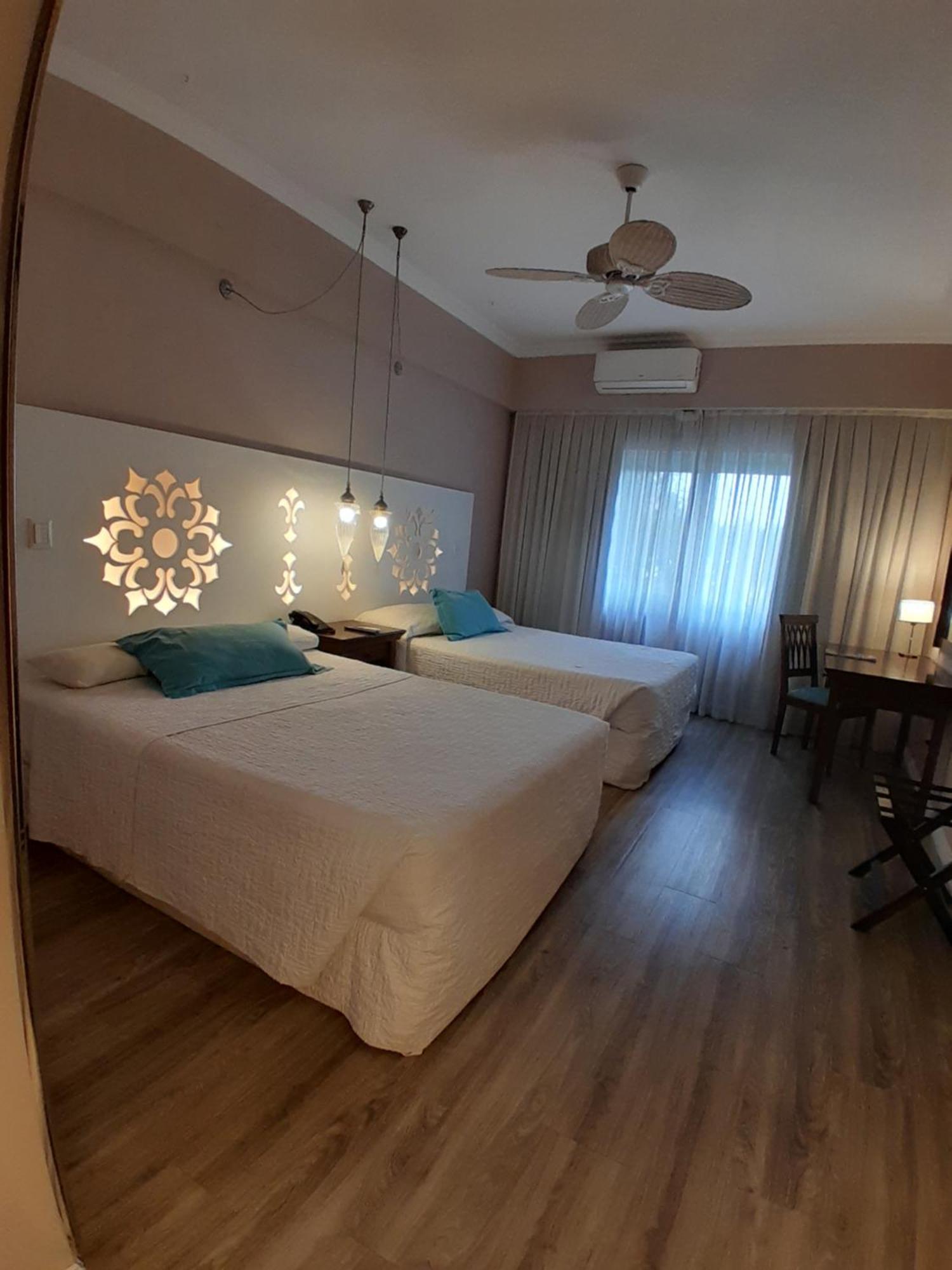 Howard Johnson Pilar Resort Spa & Convention Center Luaran gambar