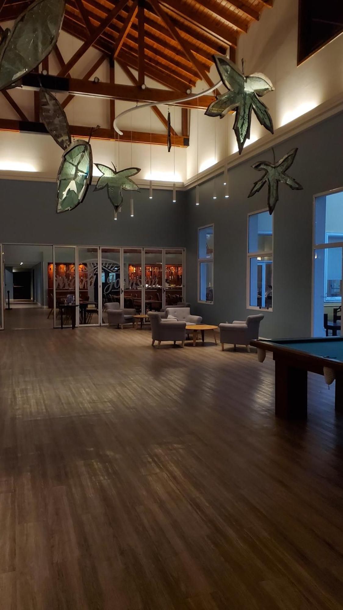 Howard Johnson Pilar Resort Spa & Convention Center Luaran gambar