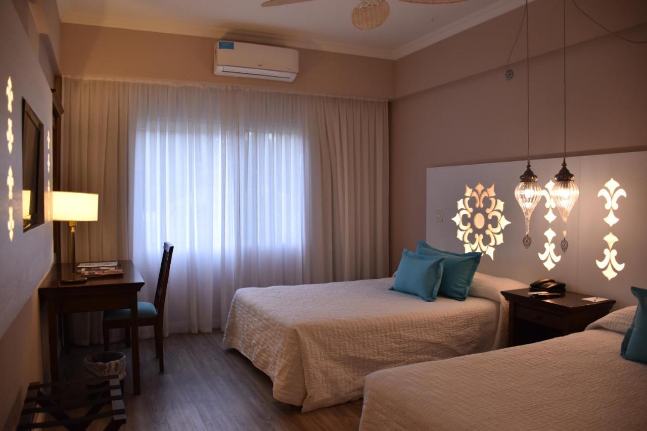 Howard Johnson Pilar Resort Spa & Convention Center Luaran gambar